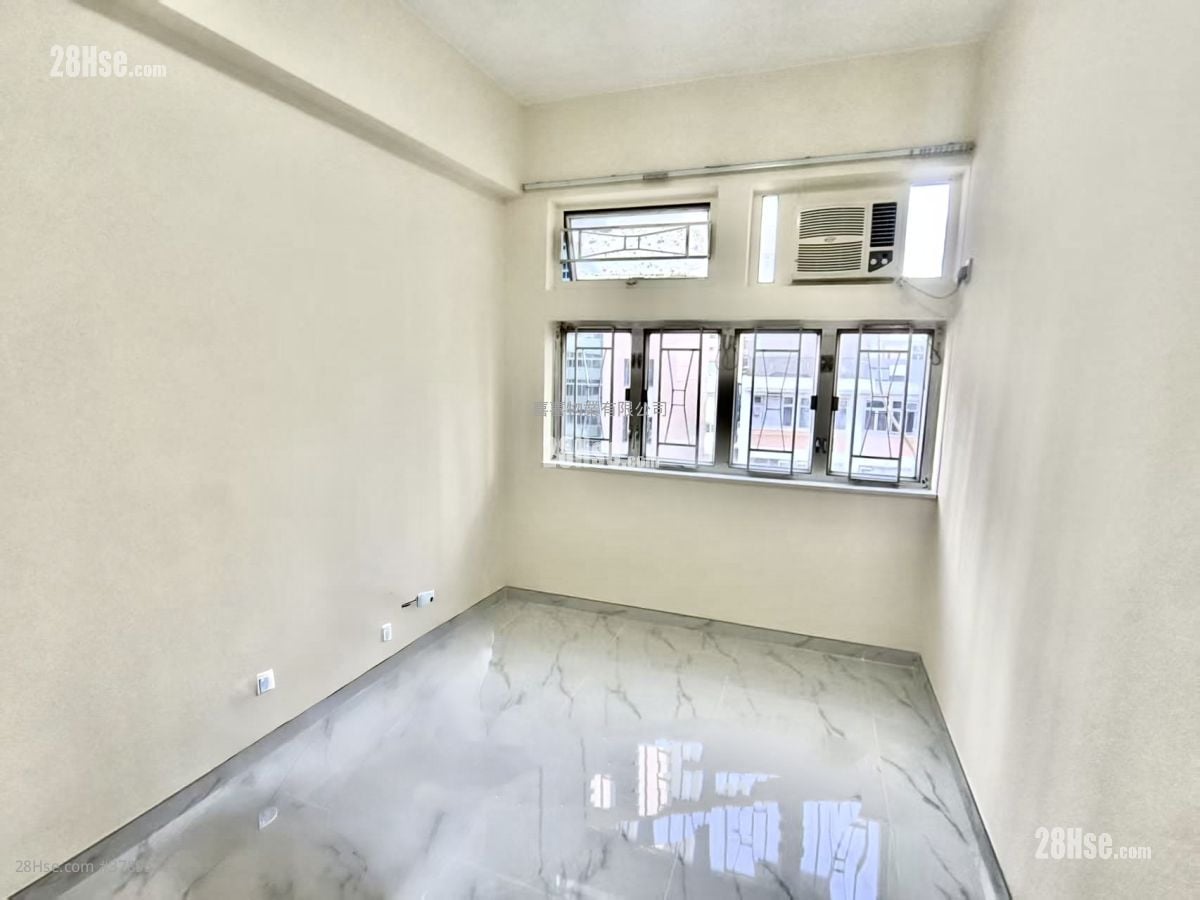 Apartment Rental 2 Bedrooms , 1 Bathroom 466 ft²