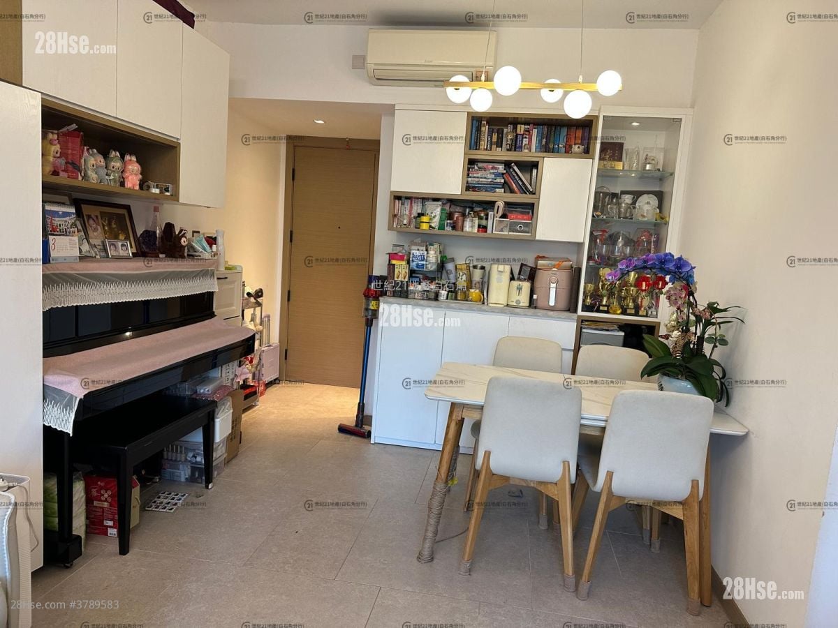 云滙 租盘 3 房 , 2 浴室 811 平方尺