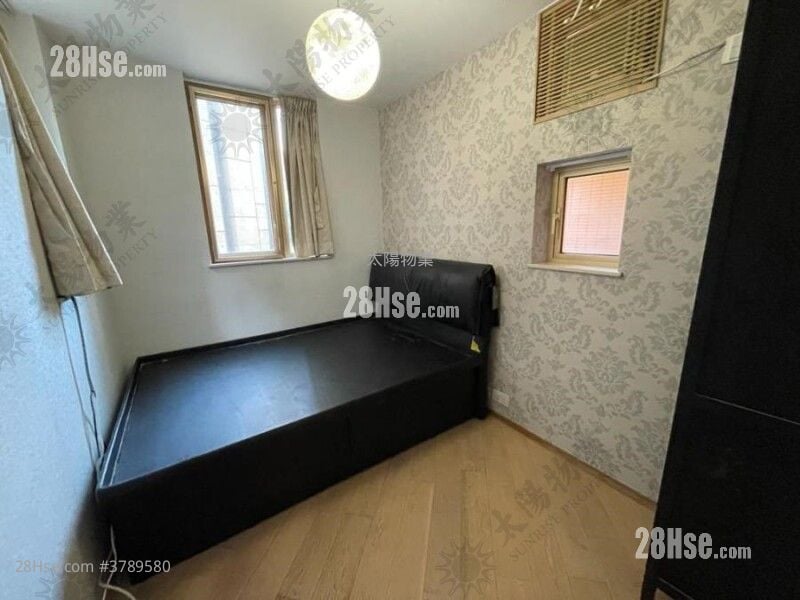 Harbour Place Sell 3 Bedrooms 590 ft²