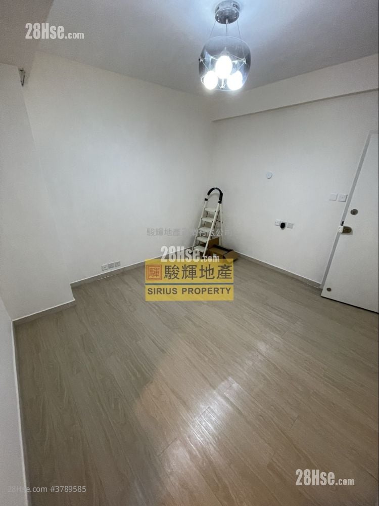 Winfield Building Rental 194 ft²