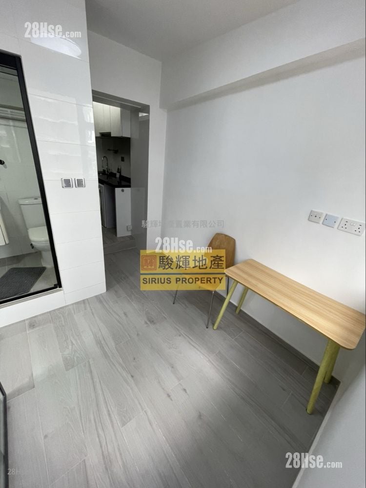 炜亨大厦 租盘 220 平方尺