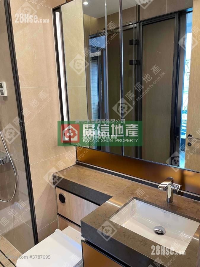 Aquila Square Mile Rental 1 Bedroom , 1 Bathroom 258 ft²