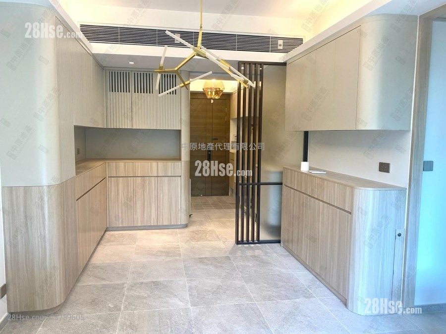 云端 售盘 3 房 1,002 平方尺