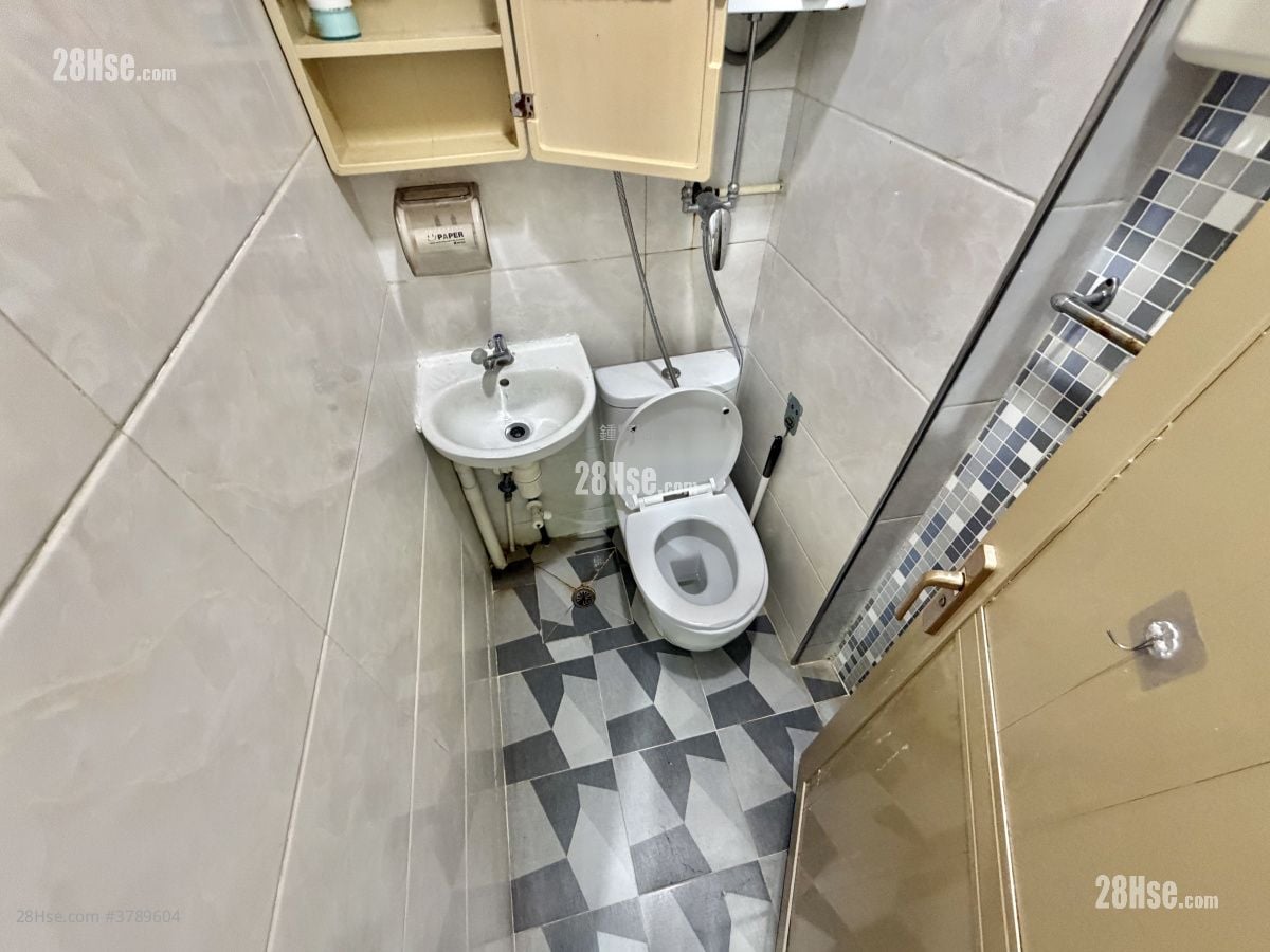 Tong Seng Mansion Rental Studio , 1 Bathroom 140 ft²