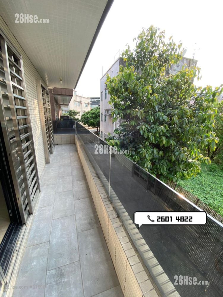 Village Rental 3 Bedrooms , 1 Bathroom 700 ft²