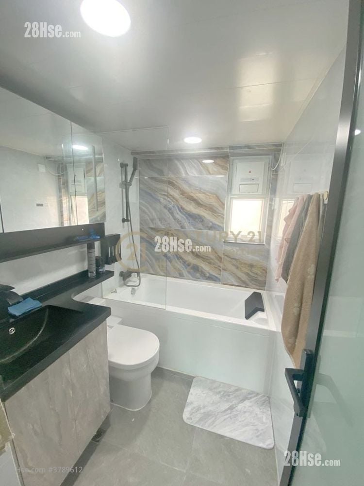 Tsing Yung Terrace Sell 3 Bedrooms , 2 Bathrooms 719 ft²