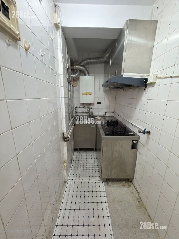 Fu Yu Court Rental 2 Bedrooms , 1 Bathroom 311 ft²