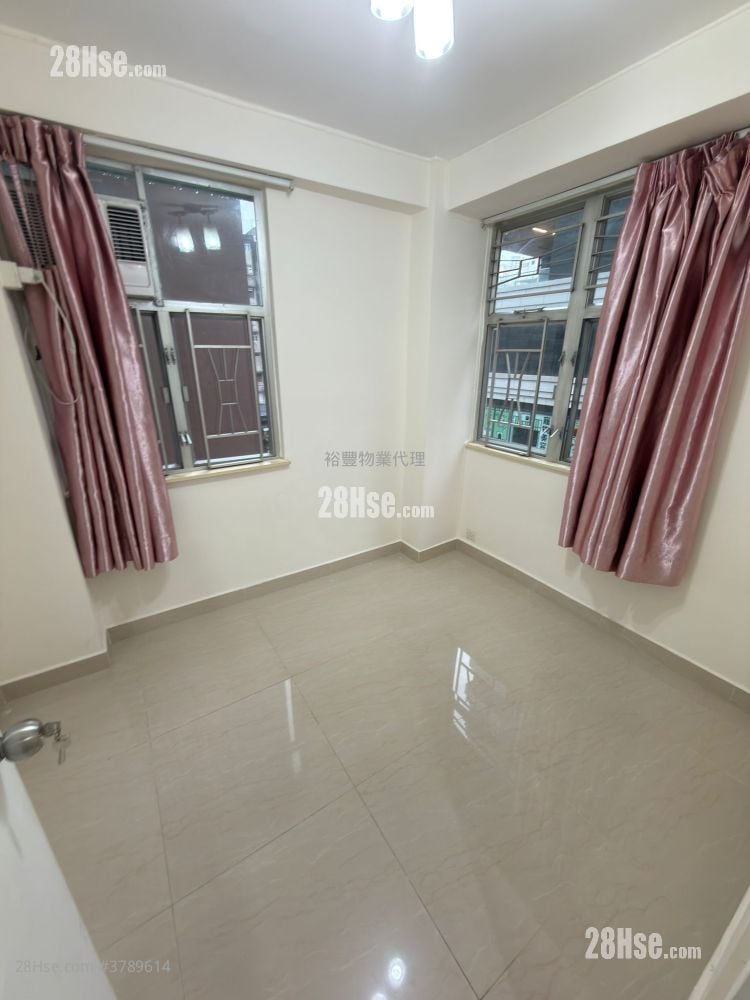Fu Yu Court Rental 2 Bedrooms , 1 Bathroom 311 ft²
