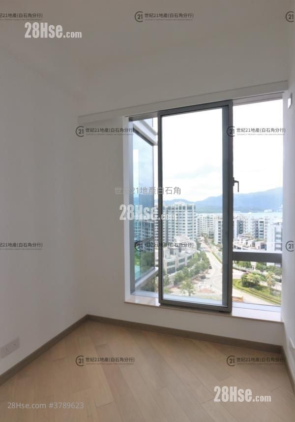 St Martin Sell 3 Bedrooms , 2 Bathrooms 851 ft²