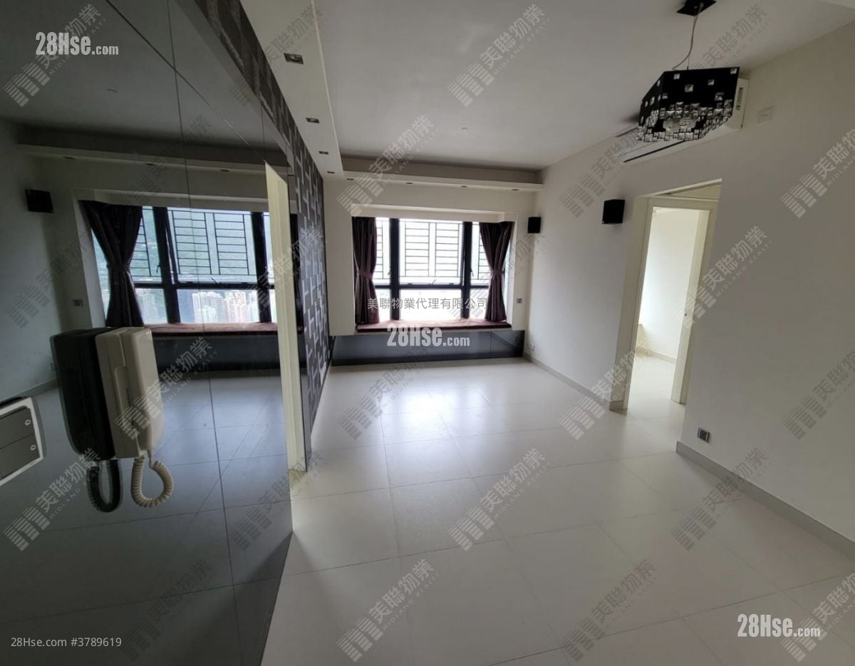 Chelsea Court Sell 3 Bedrooms 555 ft²