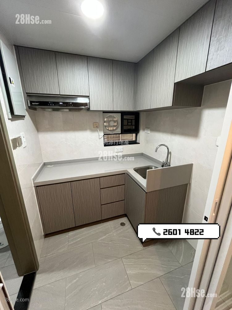 村屋 租盘 3 房 , 1 浴室 700 平方尺