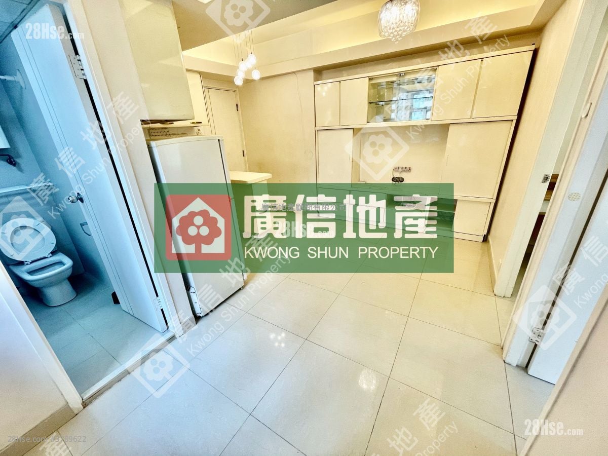 Yau Lee Building Rental 2 Bedrooms , 1 Bathroom 323 ft²