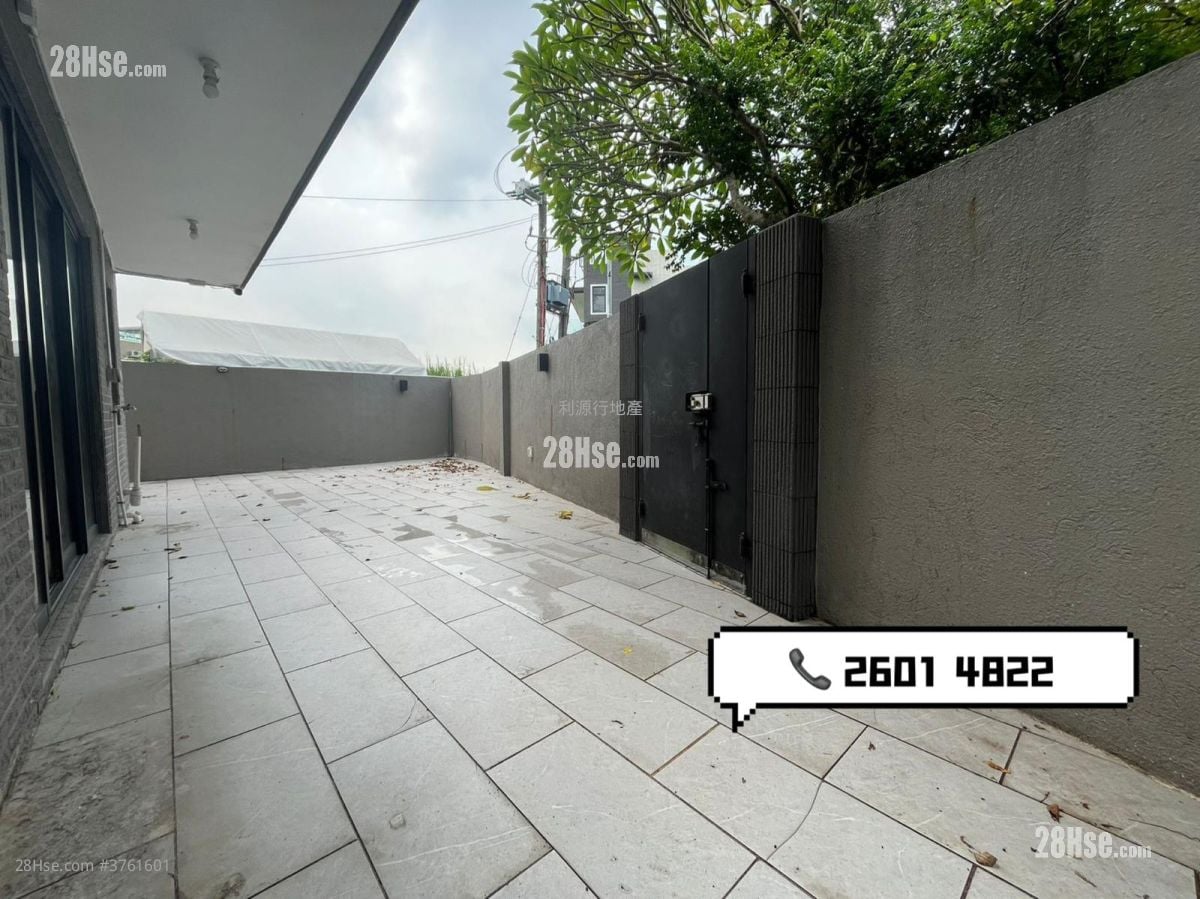 村屋 租盤 3 房 , 1 浴室 700 平方呎