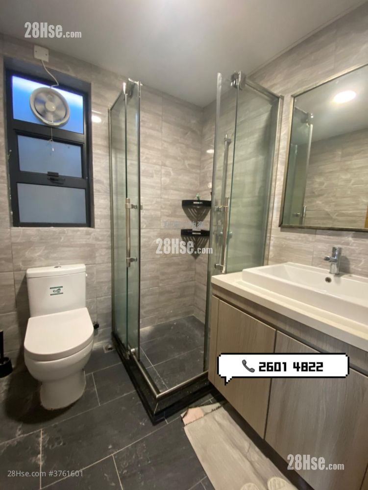 村屋 租盤 3 房 , 1 浴室 700 平方呎