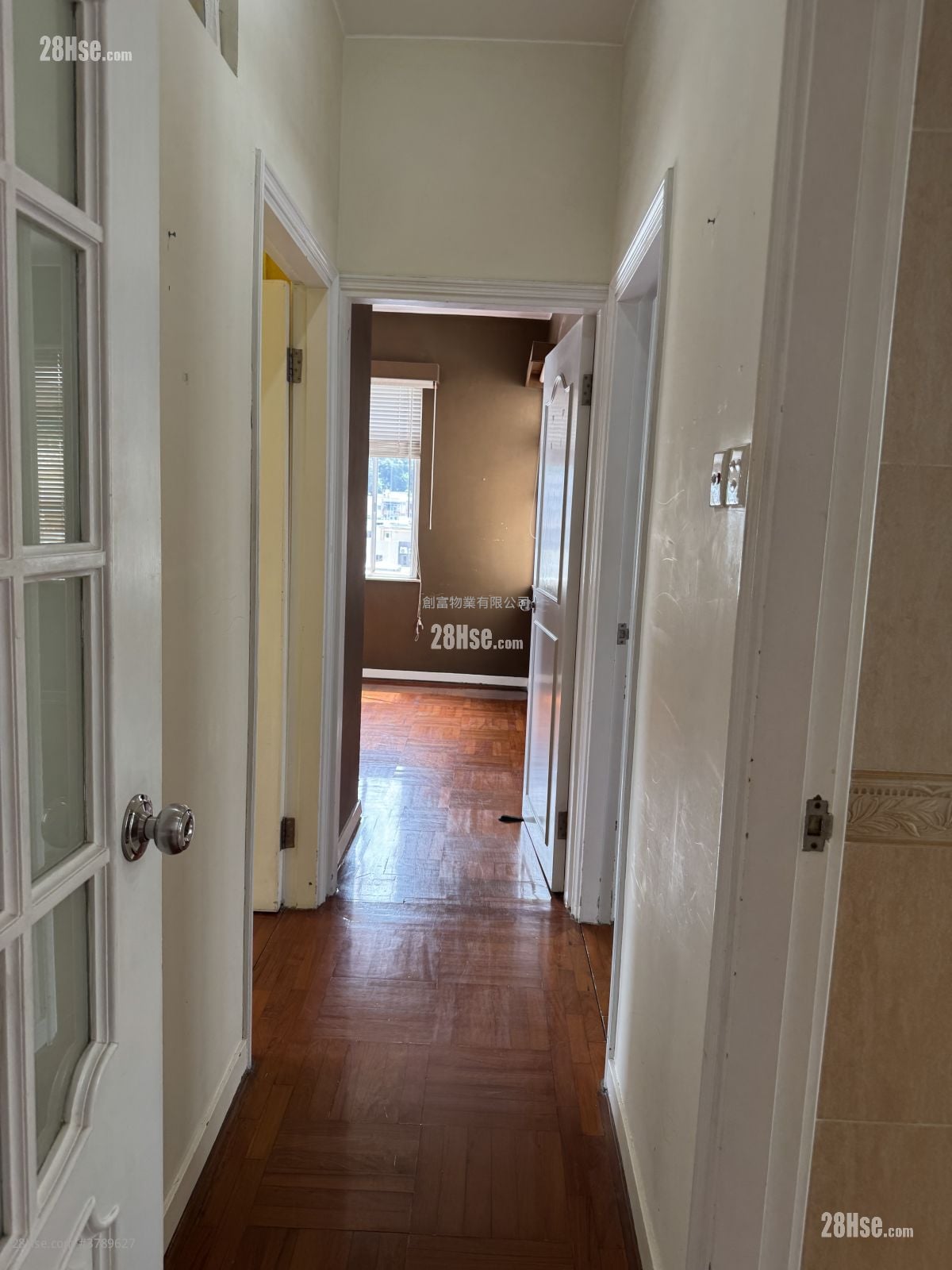 松苑 租盘 1,122 平方尺