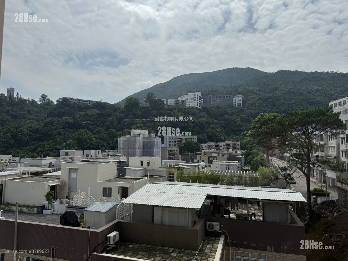 松苑 租盘 1,122 平方尺