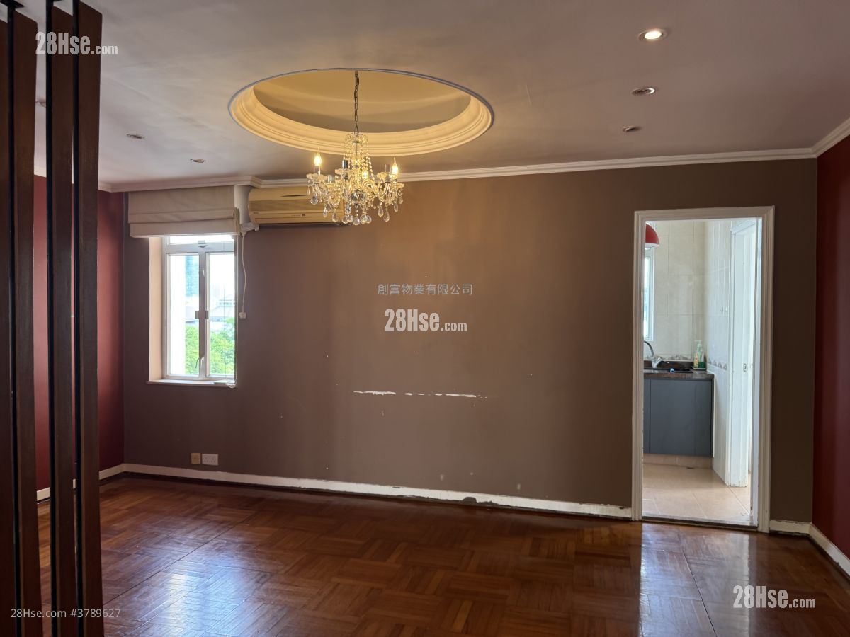 松苑 租盘 1,122 平方尺