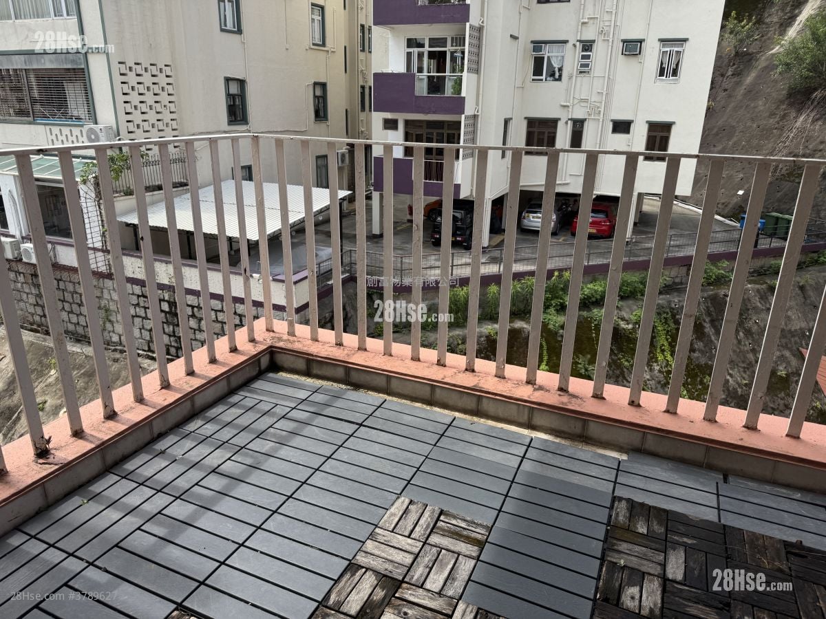 松苑 租盘 1,122 平方尺