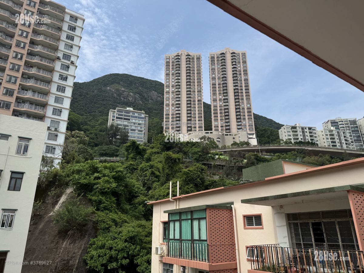 松苑 租盘 1,122 平方尺