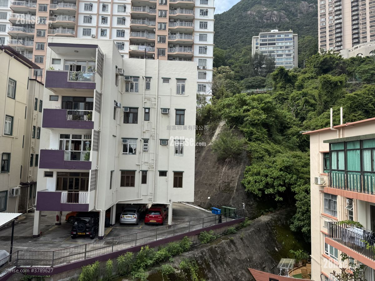 松苑 租盘 1,122 平方尺