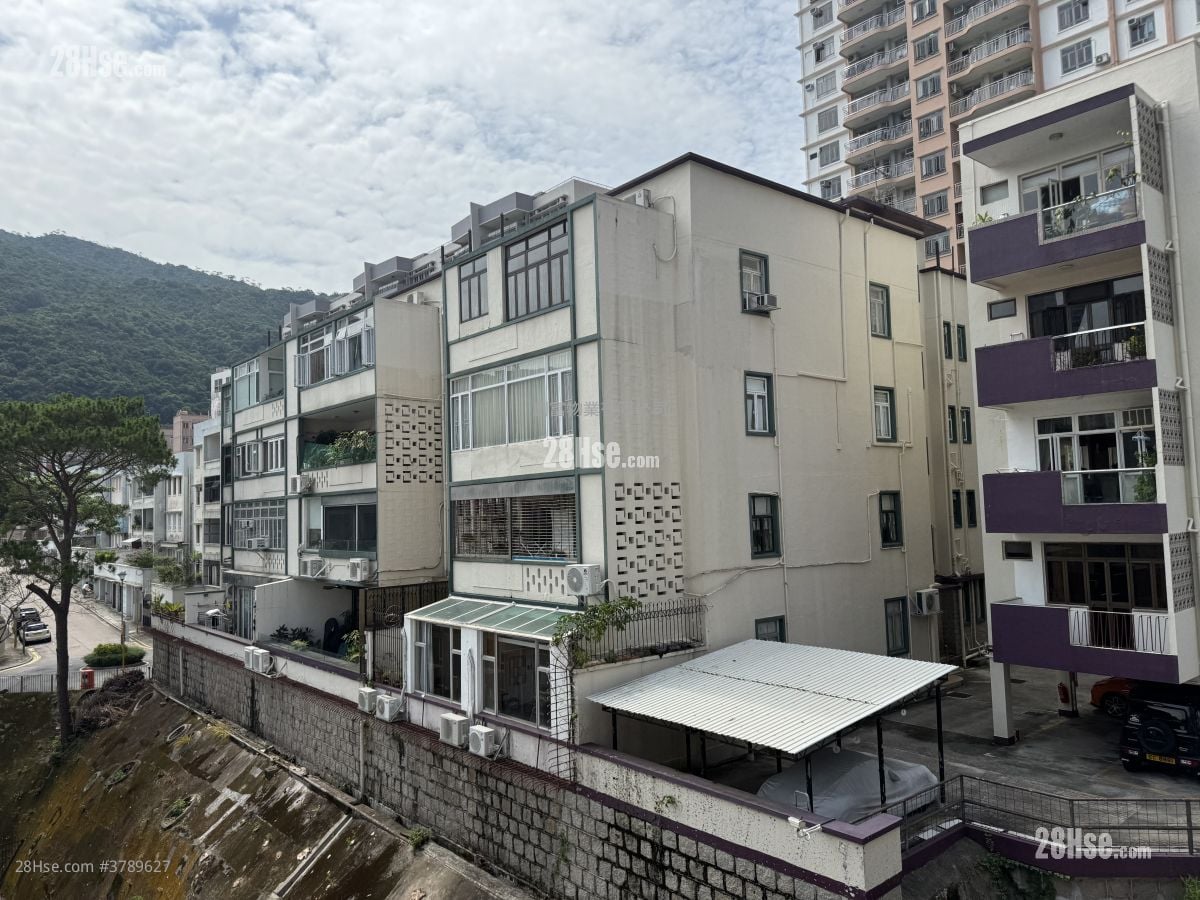 松苑 租盘 1,122 平方尺