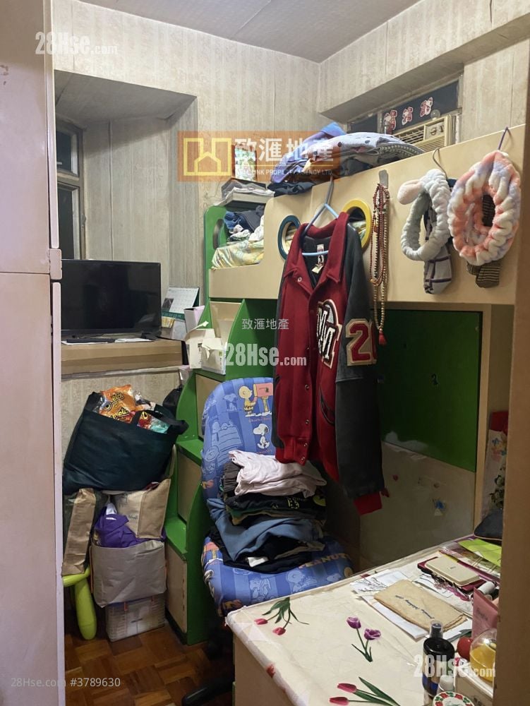 葵康苑 售盘 3 房 578 平方尺