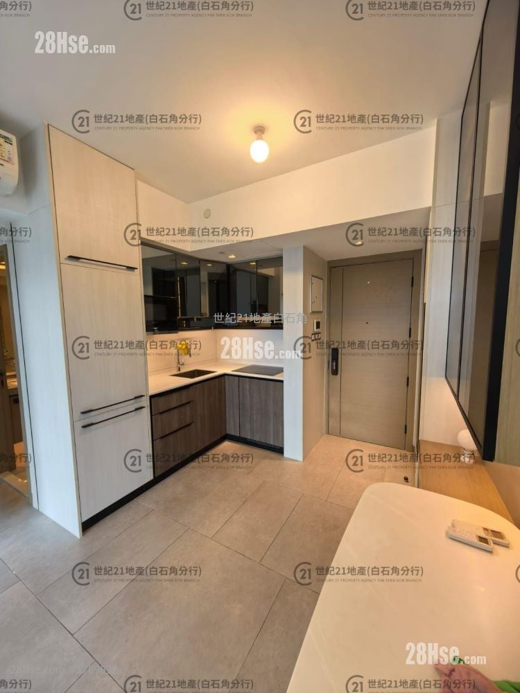 St Martin Sell 2 Bedrooms , 1 Bathroom 452 ft²