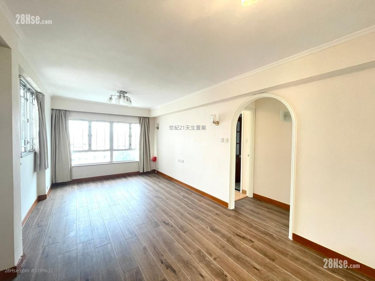 Dragon Inn Court Sell 3 Bedrooms , 2 Bathrooms 692 ft²