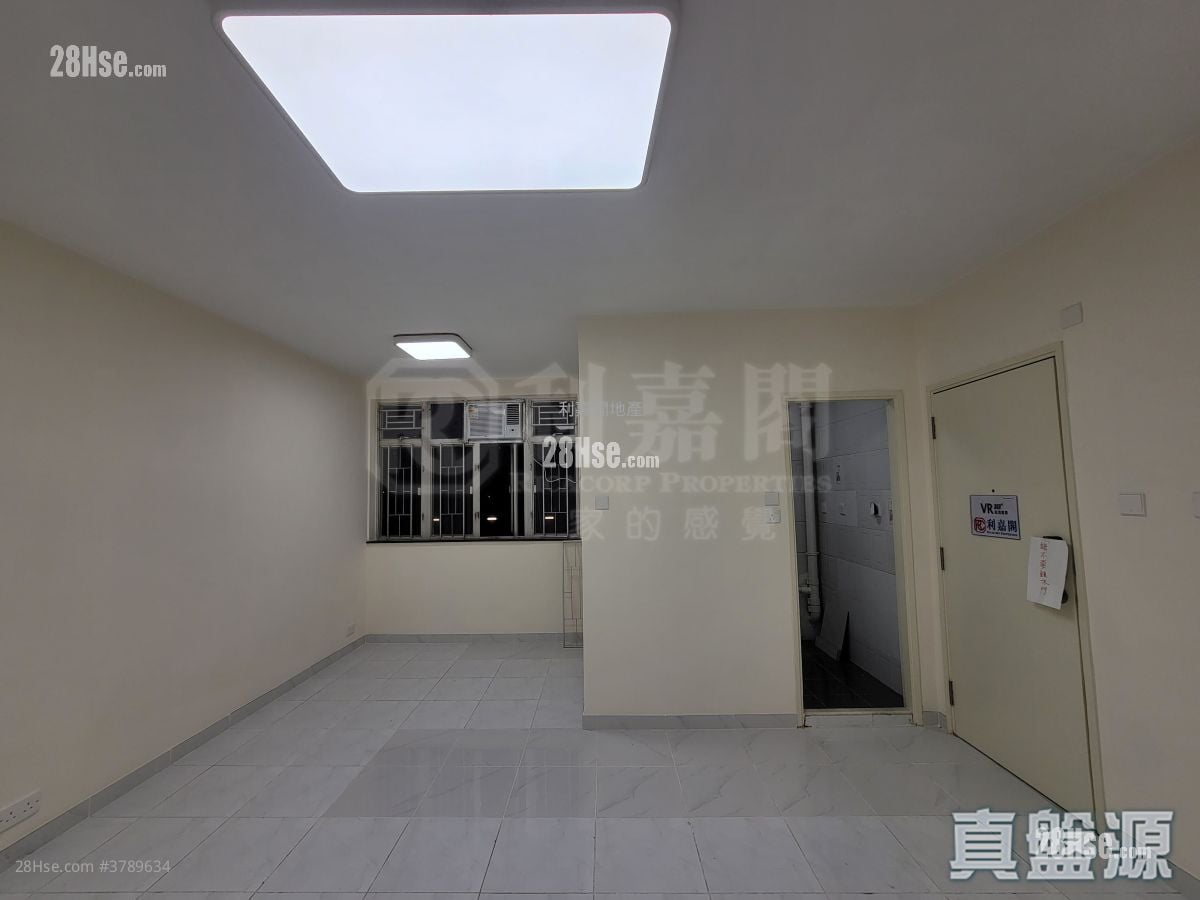 Telford Gardens Sell 1 Bedroom 474 ft²