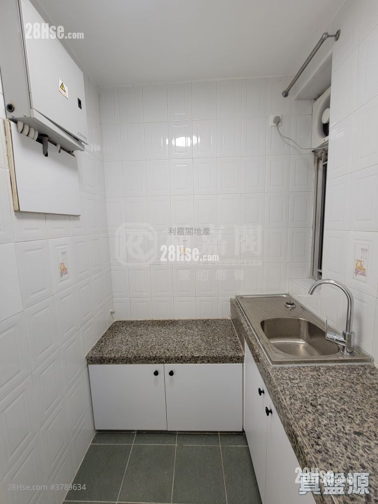 Telford Gardens Sell 1 Bedroom 474 ft²