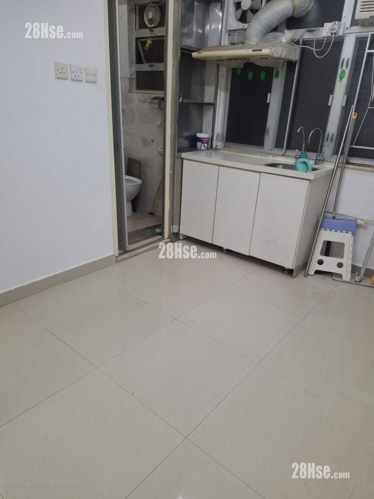 三和楼 租盘 3 房 , 1 浴室 334 平方尺