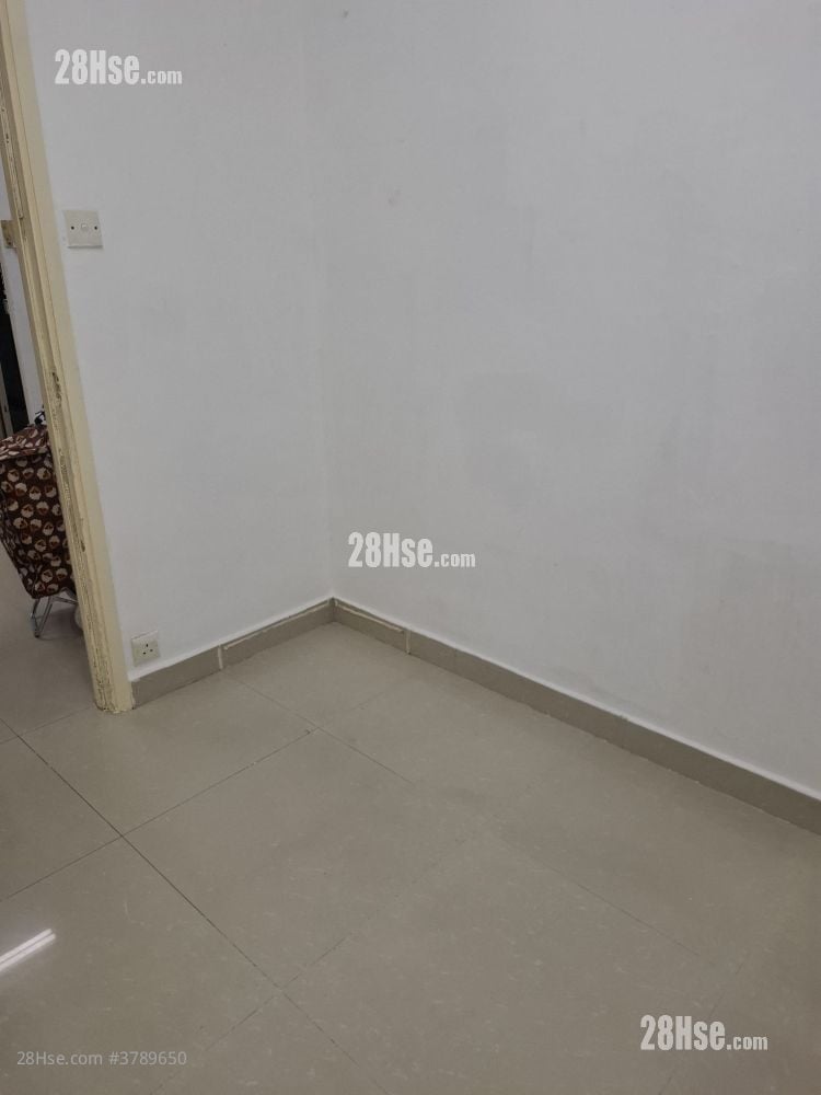 三和楼 租盘 3 房 , 1 浴室 334 平方尺