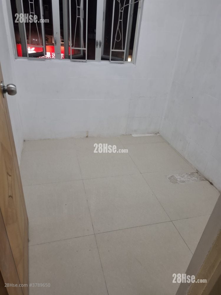 三和楼 租盘 3 房 , 1 浴室 334 平方尺