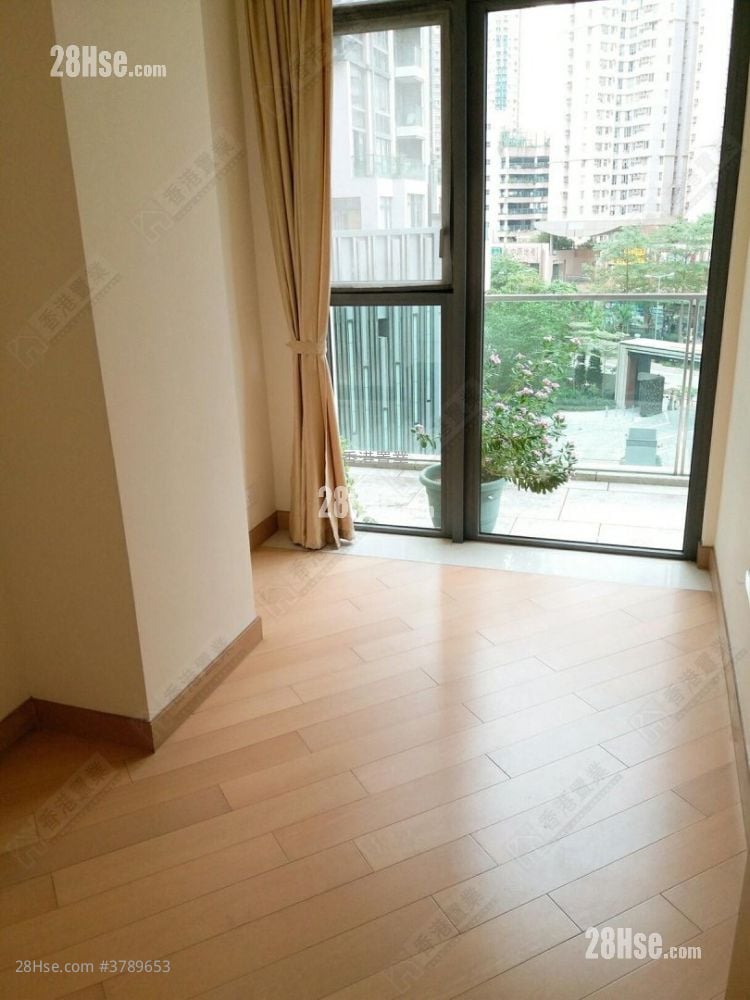 天晋 售盘 3 房 , 3 浴室 964 平方尺