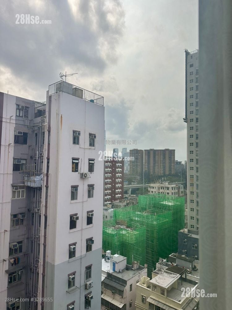 Kar King Mansion Sell 2 Bedrooms , 1 Bathroom 336 ft²