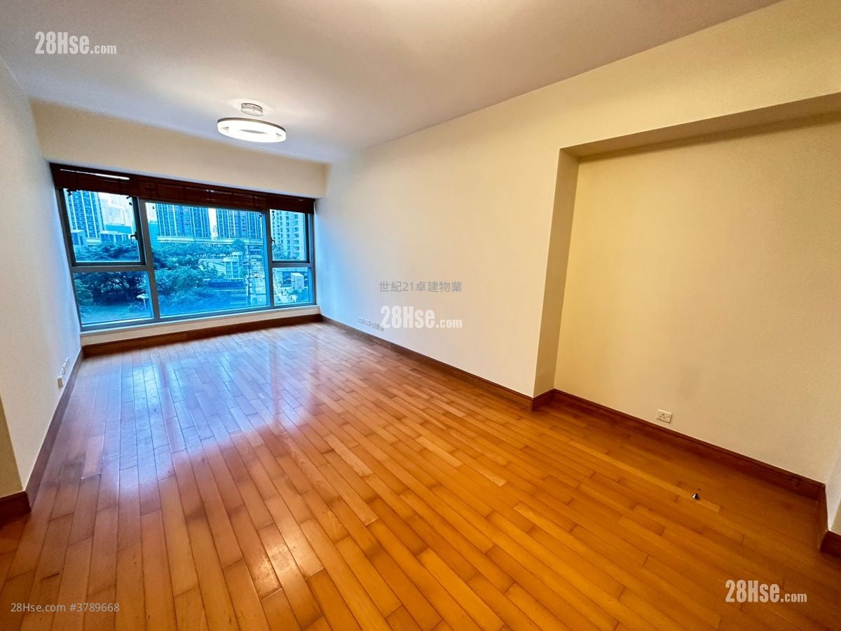 The Harbourside Sell 2 Bedrooms , 2 Bathrooms 743 ft²