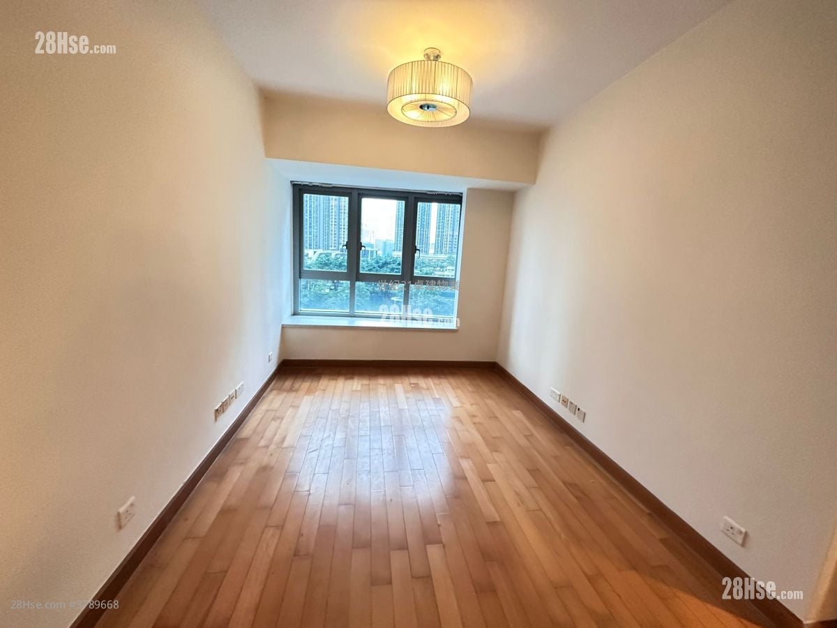 The Harbourside Sell 2 Bedrooms , 2 Bathrooms 743 ft²