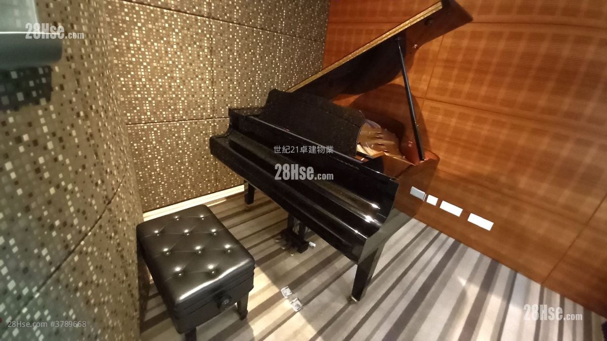 The Harbourside Sell 2 Bedrooms , 2 Bathrooms 743 ft²