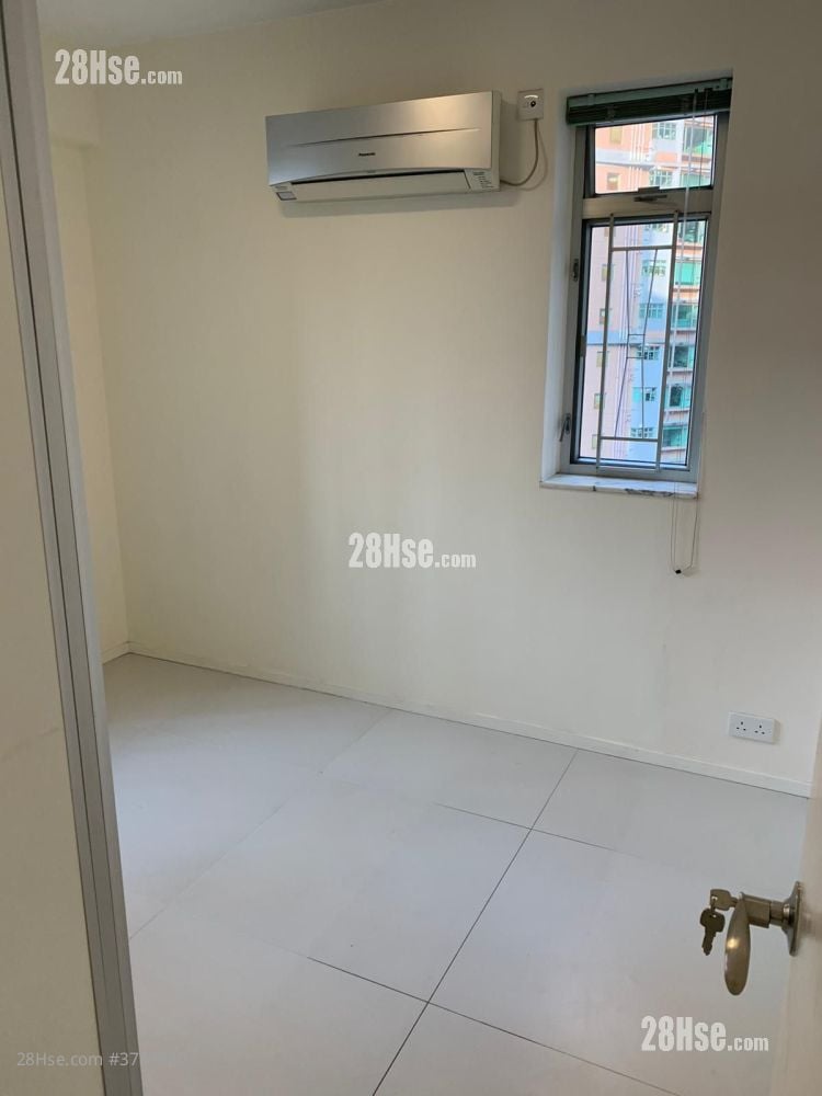 安峰大厦 售盘 3 房 , 2 浴室 545 平方尺