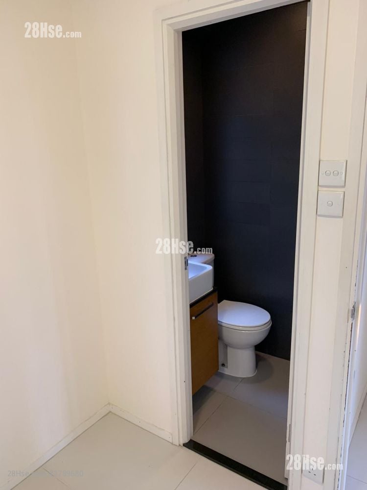 安峰大厦 售盘 3 房 , 2 浴室 545 平方尺