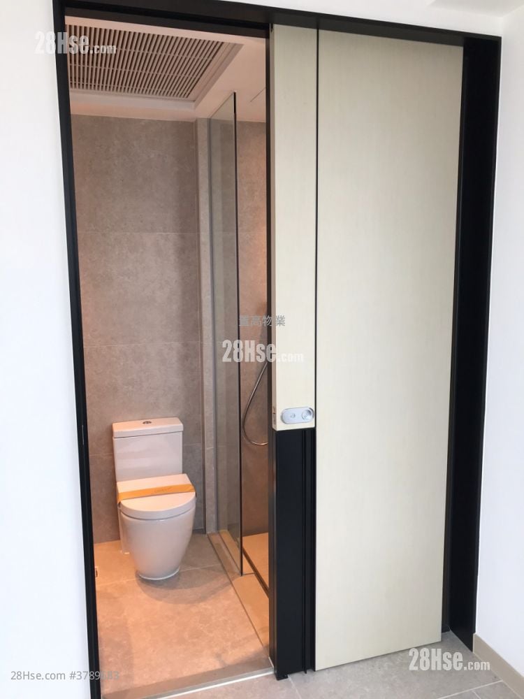 Downtown 38 售盘 1 房 , 1 浴室 309 平方尺