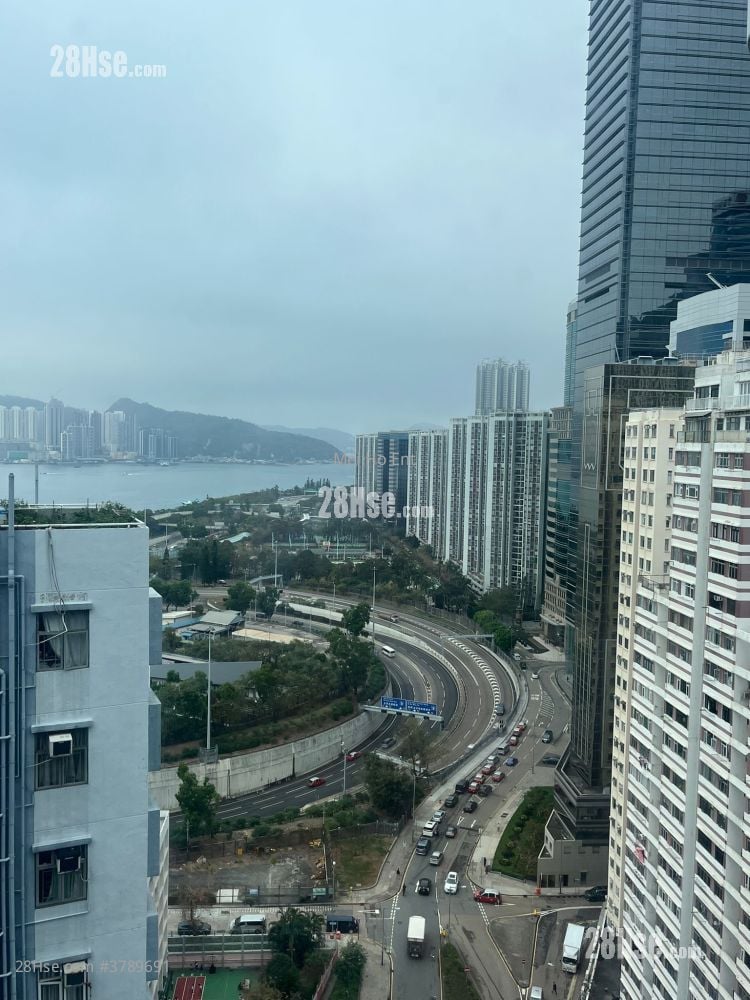 Finnie 租盘 2 房 , 1 浴室 361 平方尺