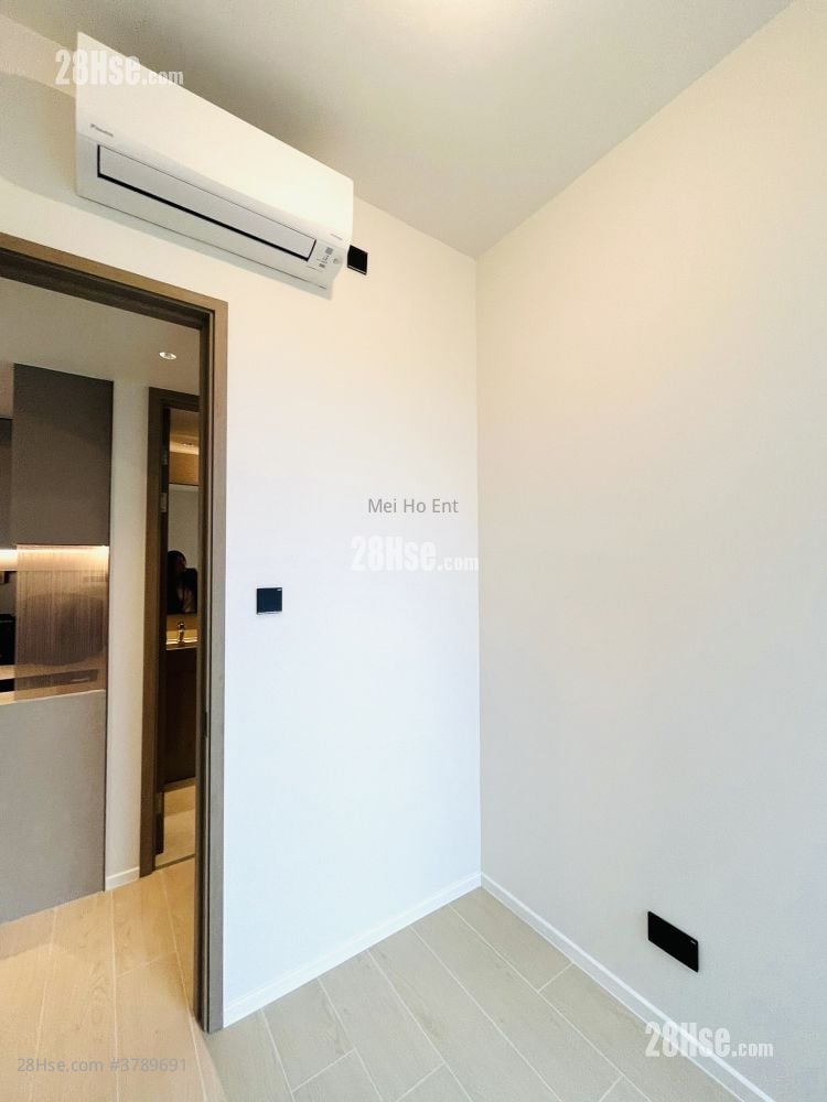 Finnie 租盘 2 房 , 1 浴室 361 平方尺