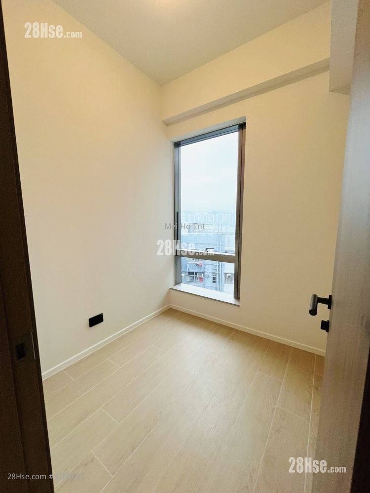 Finnie 租盘 2 房 , 1 浴室 361 平方尺