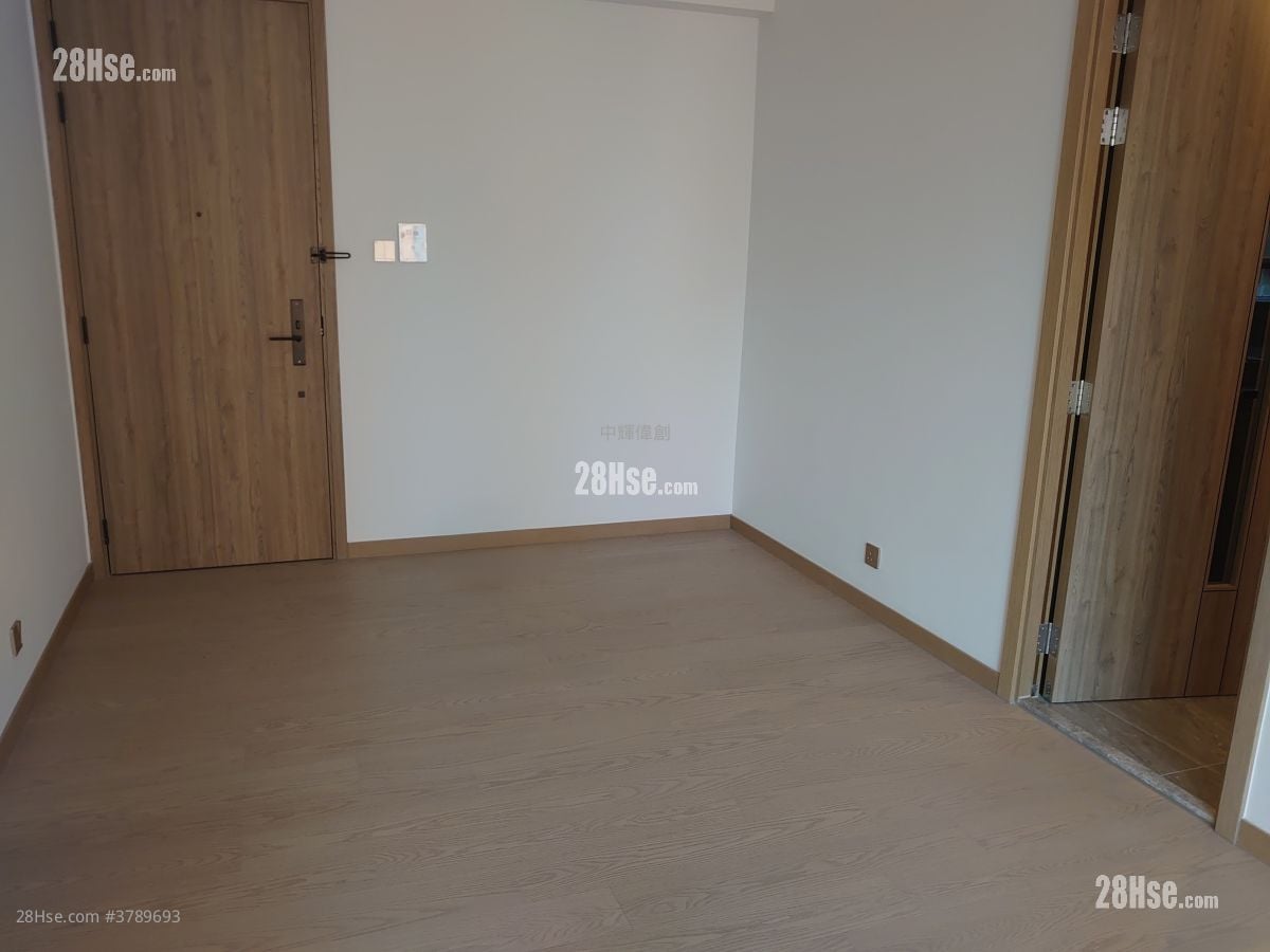 海日湾 II 售盘 3 房 , 2 浴室 700 平方尺