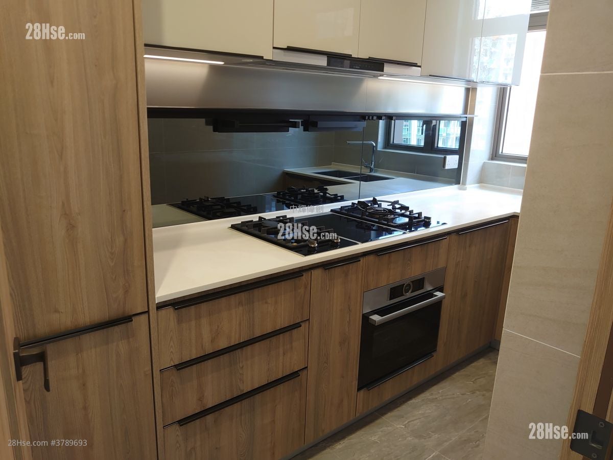 海日湾 II 售盘 3 房 , 2 浴室 700 平方尺