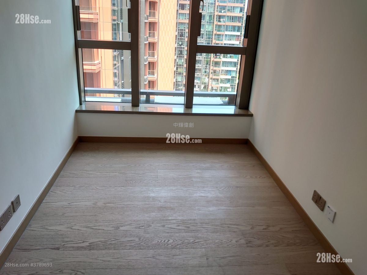 海日湾 II 售盘 3 房 , 2 浴室 700 平方尺