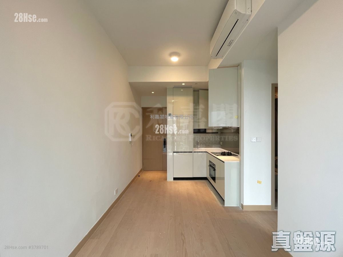 Seasons Place 租盘 1 房 323 平方尺