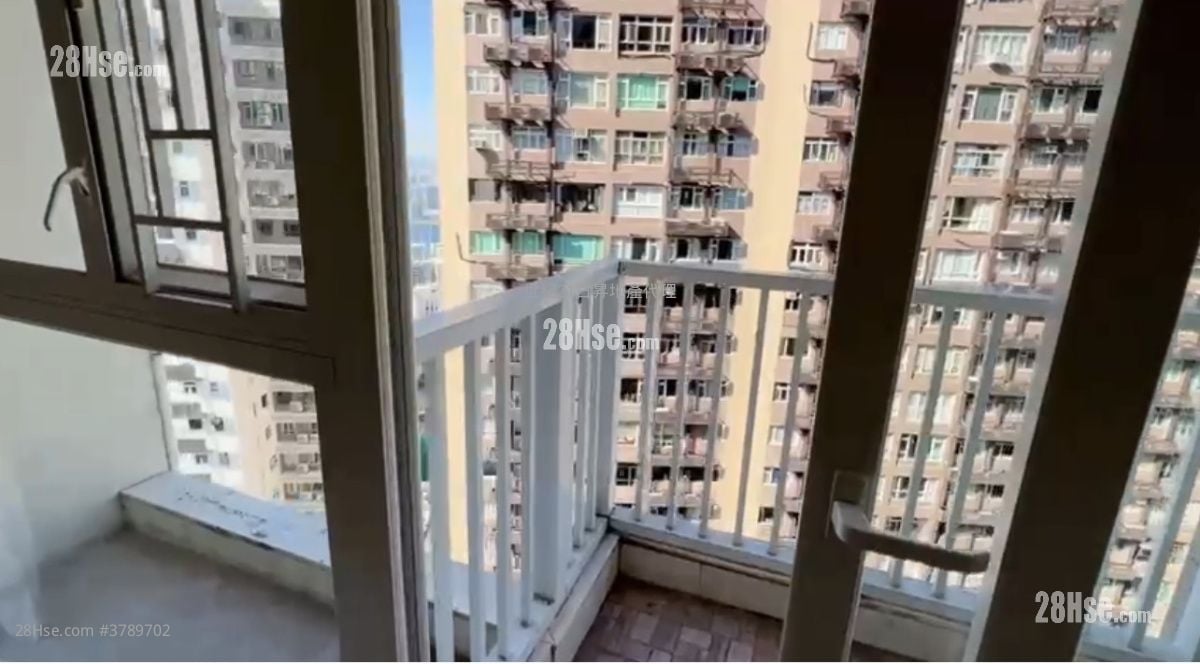 富丽园 售盘 3 房 , 2 浴室 837 平方尺