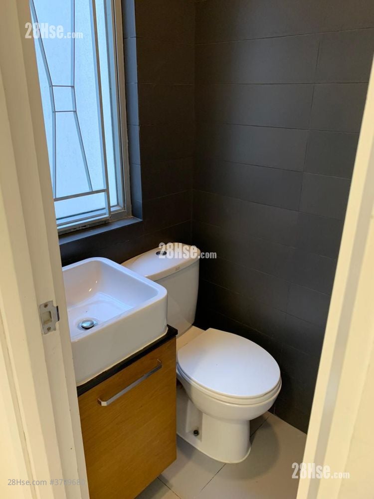 安峰大厦 售盘 3 房 , 2 浴室 545 平方尺